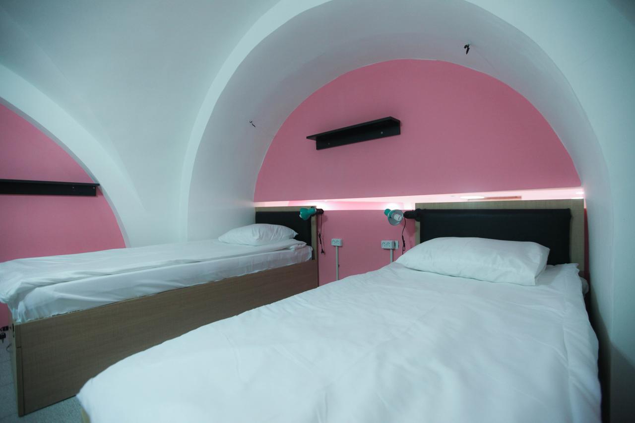 Myhostel Bakoe Buitenkant foto