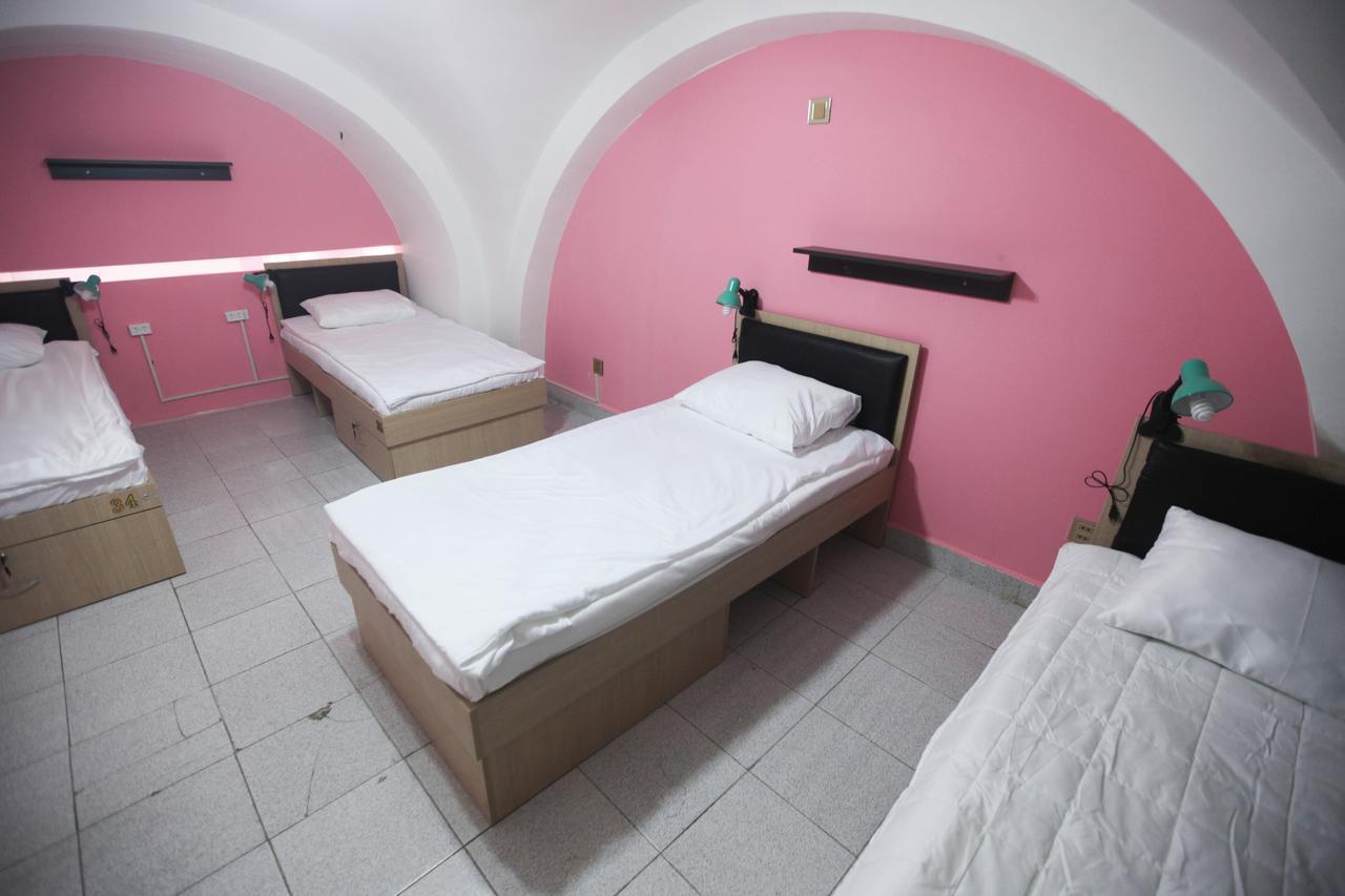 Myhostel Bakoe Buitenkant foto